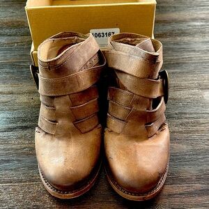 FREEBIRD by Steven LUCKY BOOTIE WOMEN’S SIZE 9